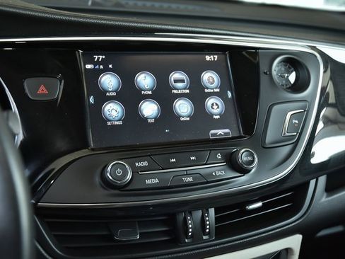 Used 2018 Buick Envision Preferred image 22