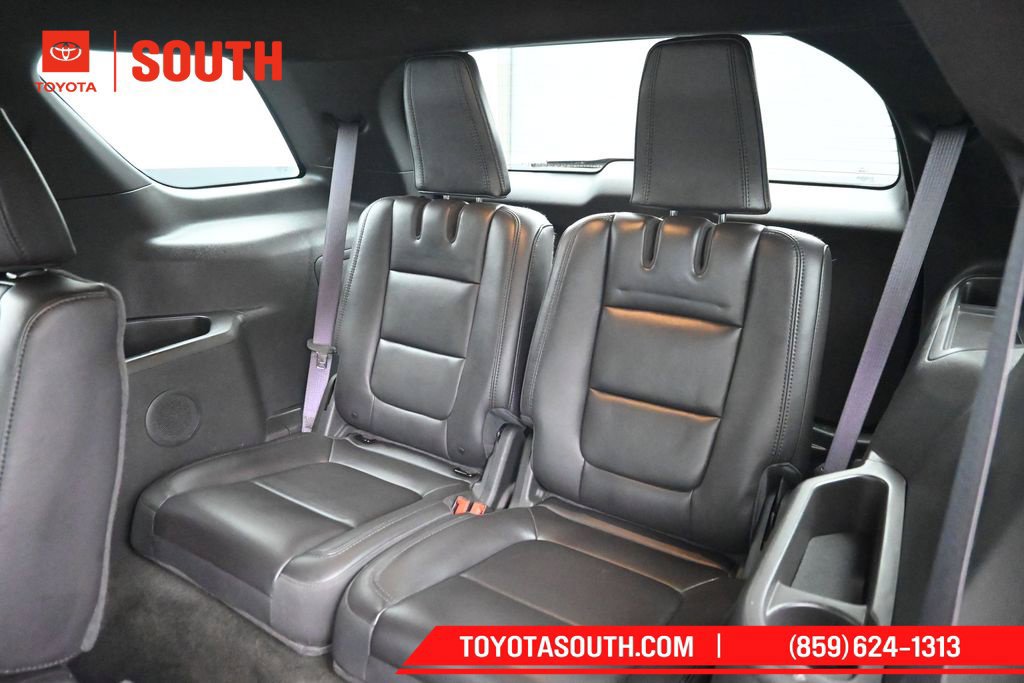 Used 2013 Ford Explorer XLT AWD/4WD image 27