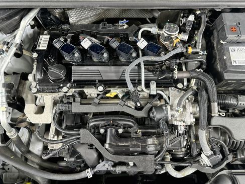 Used 2024 Toyota Corolla LE FWD image 31