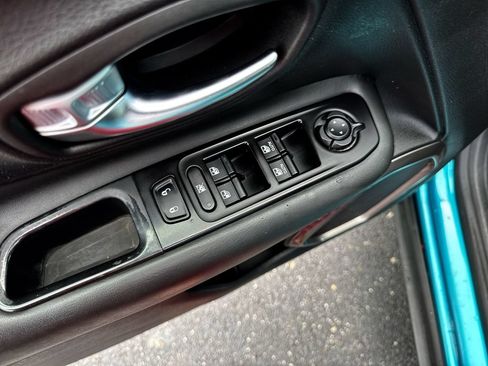 Used 2021 Jeep Renegade Limited AWD/4WD image 13