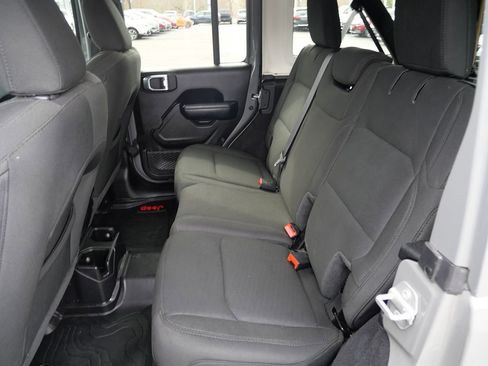 Used 2021 Jeep Wrangler Unlimited Sport AWD/4WD image 30