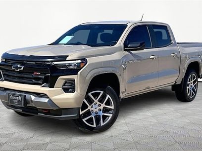 Used 2023 Chevrolet Colorado Z71 w/ Z71 Convenience Package 2