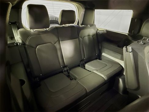 New 2026 Land Rover Defender 130 V8 image 29