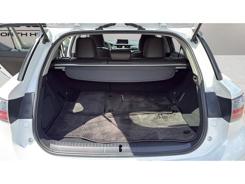 Used 2013 Lexus CT 200h w/ Premium Pkg w/Navigation FWD image 16
