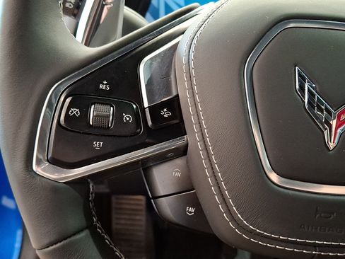 Certified 2025 Chevrolet Corvette E-Ray AWD/4WD image 19