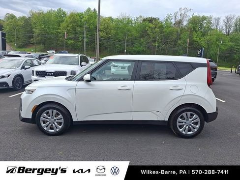 Used 2021 Kia Soul LX FWD image 9