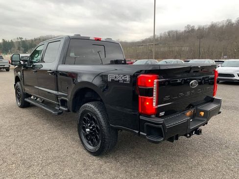 Used 2024 Ford F350 Lariat w/ Black Appearance Package image 3