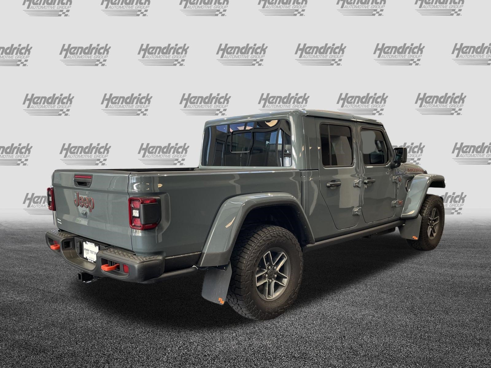 Used 2026 Jeep Gladiator Mojave w/ Steel Bumper Group AWD/4WD image 10