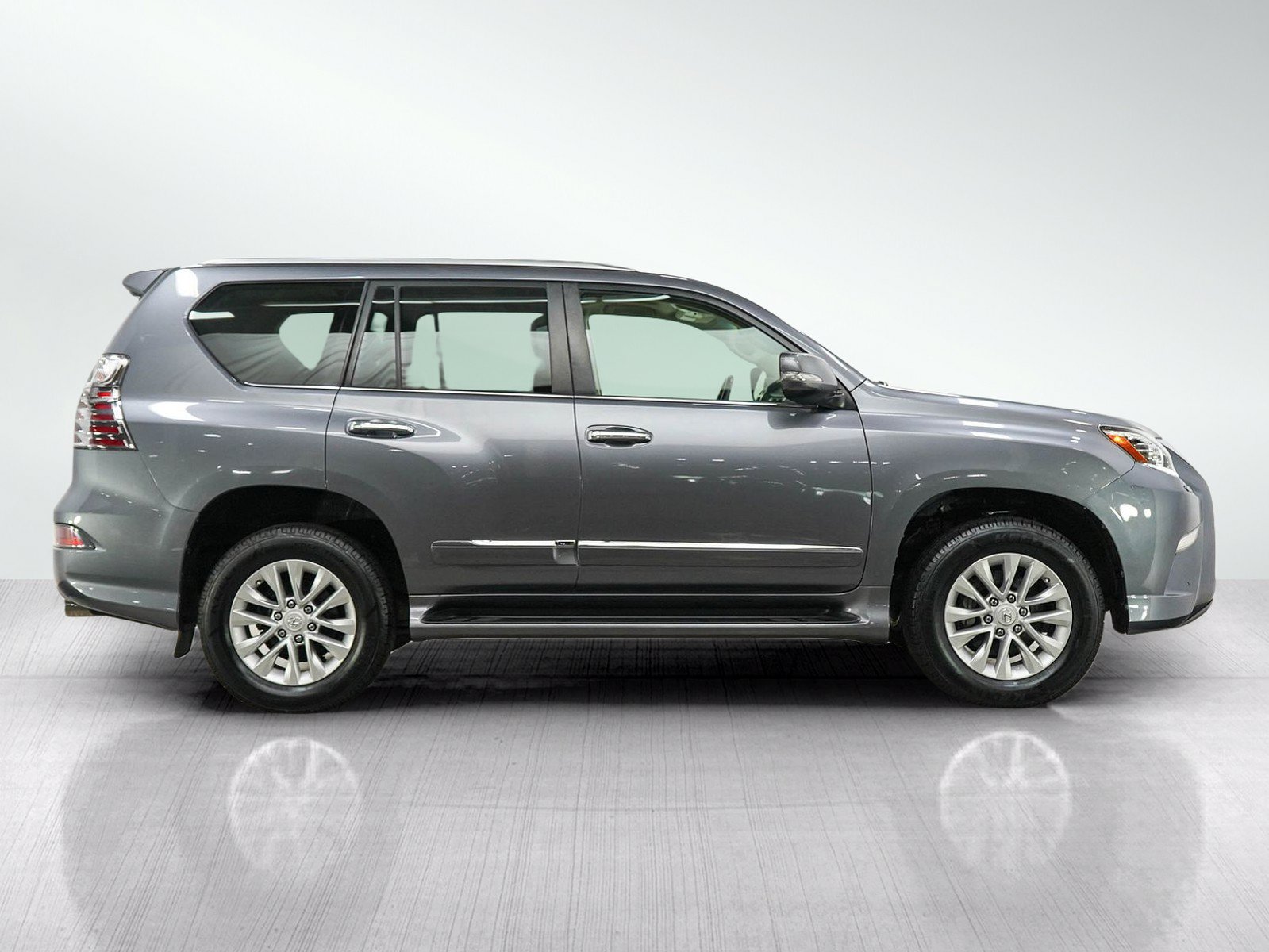 Used 2018 Lexus GX 460 Premium w/ Premium Package AWD/4WD image 6