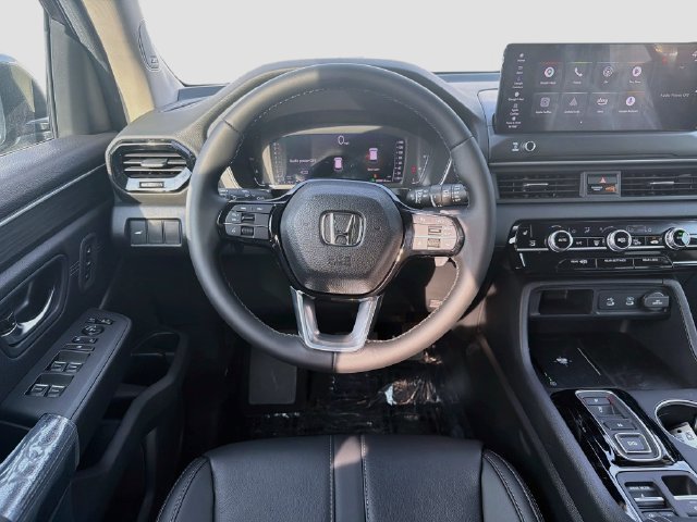 New 2026 Honda Pilot Touring image 24