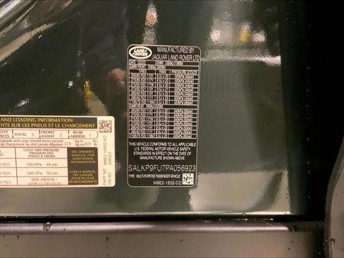 Used 2023 Land Rover Range Rover SE image 4