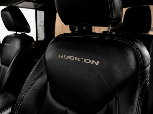 Used 2016 Jeep Wrangler Unlimited Rubicon AWD/4WD image 37