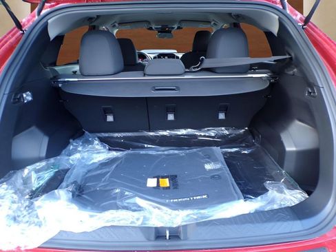 Used 2025 Subaru Crosstrek 2.0i Premium image 10