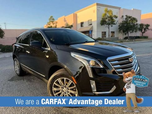 Used 2017 Cadillac XT5 Luxury FWD image 1