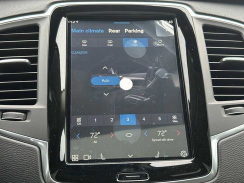 Used 2025 Volvo XC90 B5 Core image 29