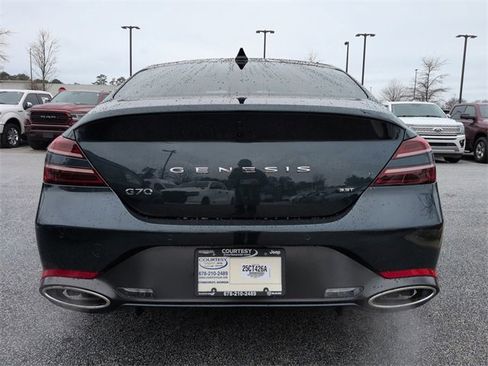 Used 2022 Genesis G70 3.3T image 5