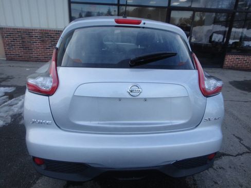 Used 2017 Nissan Juke S image 5