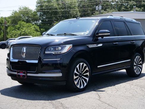 Used 2023 Lincoln Navigator Reserve AWD/4WD image 6