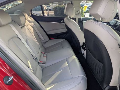 Used 2019 Genesis G70 2.0T Advanced image 20