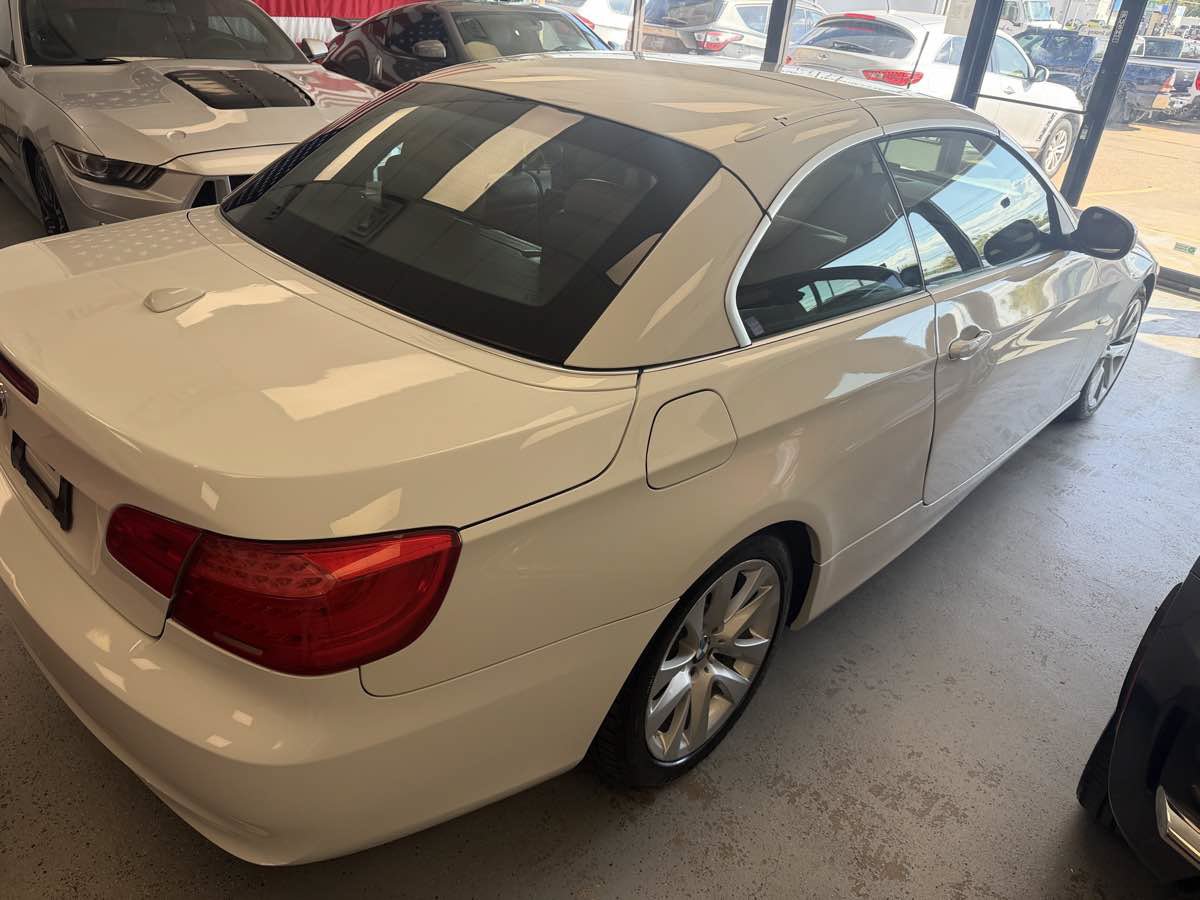 Used 2013 BMW 328i Convertible RWD image 6
