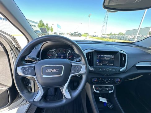 Used 2023 GMC Terrain SLE w/ Driver Convenience Package AWD/4WD image 11