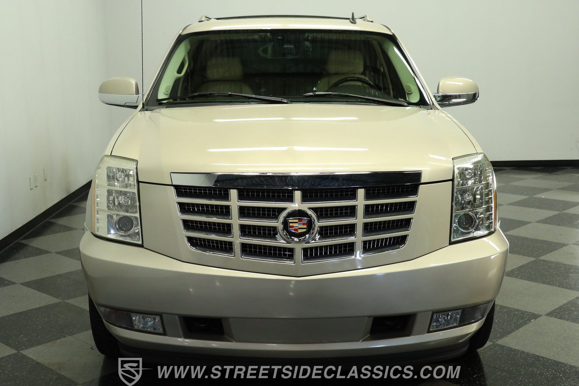 Used 2007 Cadillac Escalade EXT w/ Information Package AWD/4WD image 16