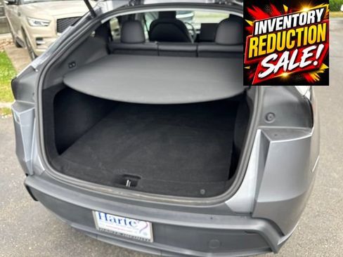 Used 2026 Tesla Model Y AWD image 29