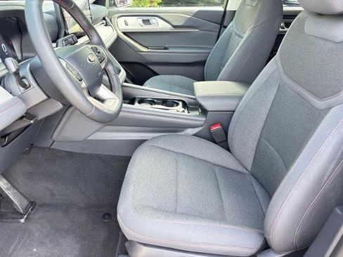 Certified 2026 Ford Explorer Active RWD image 12