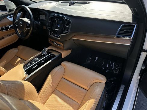 Used 2020 Volvo XC90 T8 Inscription image 12