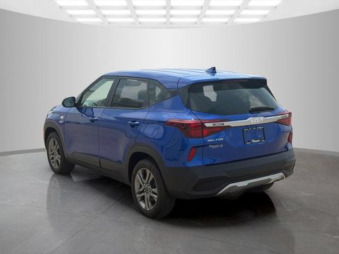 Used 2023 Kia Seltos LX AWD/4WD image 6