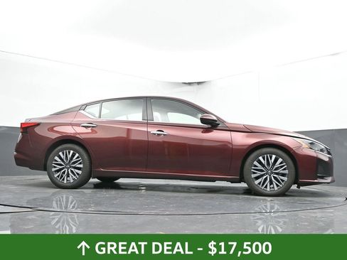 Used 2023 Nissan Altima 2.5 SV image 52