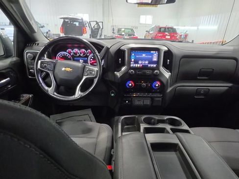 Used 2021 Chevrolet Silverado 1500 LT AWD/4WD image 9