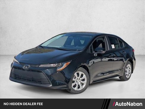 Used 2026 Toyota Corolla LE FWD image 1
