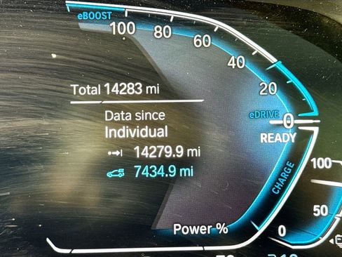 Used 2023 BMW X5 xDrive45e w/ M Sport Package image 11