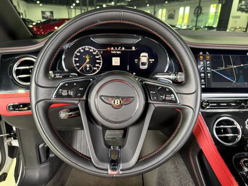 Used 2020 Bentley Continental GT image 16