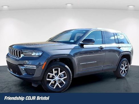 New 2025 Jeep Grand Cherokee Limited w/ Luxury Tech Group II image 1