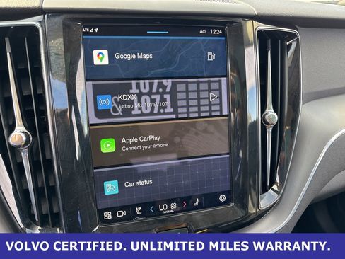 Certified 2025 Volvo XC60 B5 Core image 17