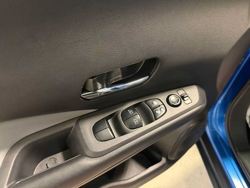 Used 2023 Nissan Kicks SR w/ SR Premium Package FWD image 21