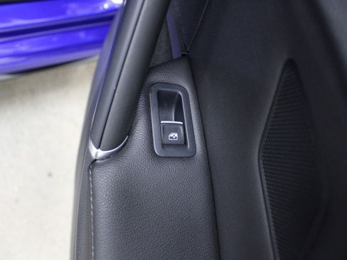 Used 2018 Volkswagen Golf R 4-Door image 21