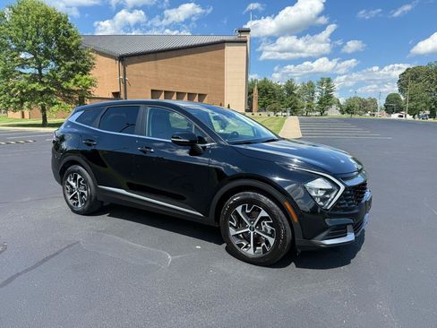 Used 2023 Kia Sportage EX FWD image 4