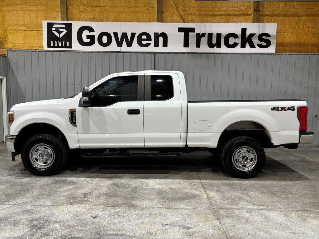 Used 2018 Ford F250 XL w/ Power Equipment Group AWD/4WD image 2