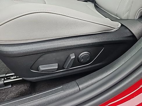 New 2026 Hyundai Elantra Limited FWD image 13