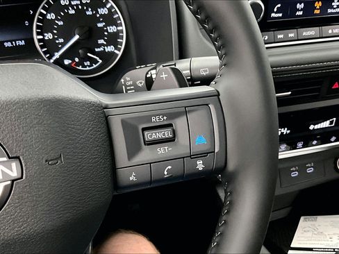 New 2025 Nissan Rogue SV image 44