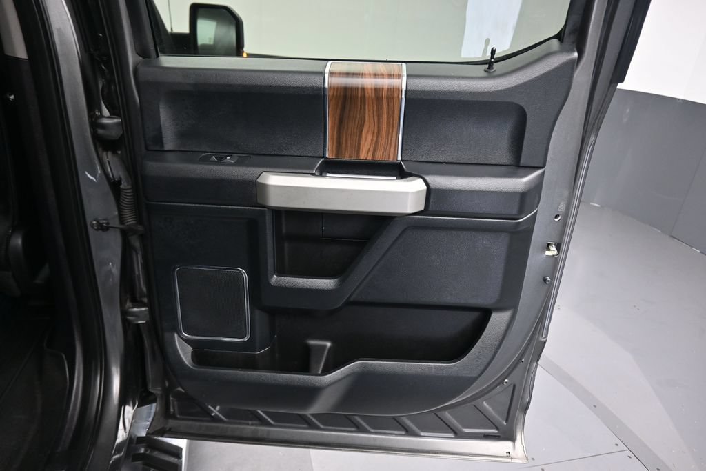 Used 2016 Ford F150 Lariat AWD/4WD image 37