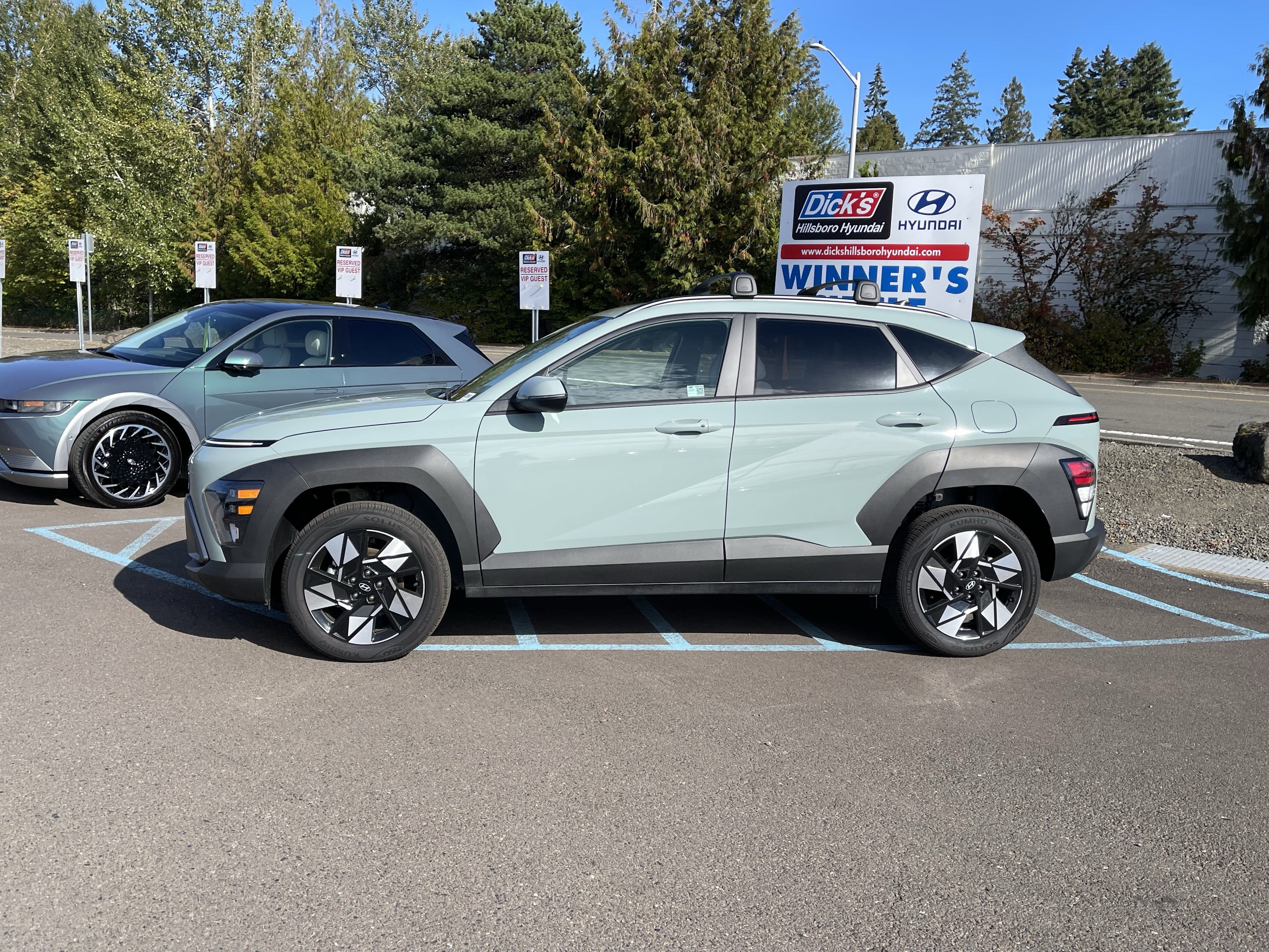 Used 2025 Hyundai Kona SEL AWD/4WD image 2