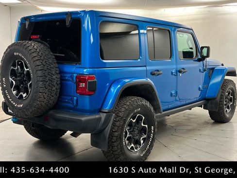 Used 2023 Jeep Wrangler Unlimited Rubicon 4xe w/ Dual Top Group AWD/4WD image 5