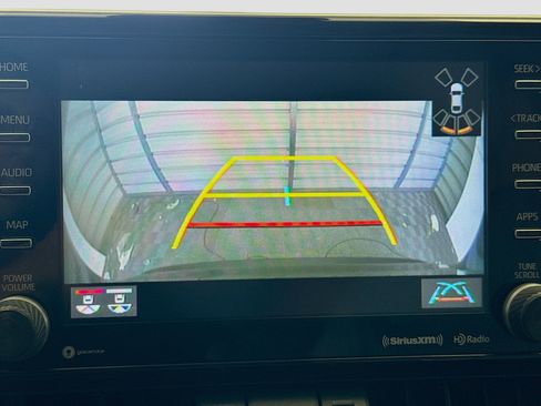 Used 2019 Toyota RAV4 Limited image 17