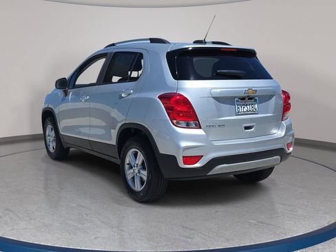 Used 2021 Chevrolet Trax LT AWD/4WD image 8