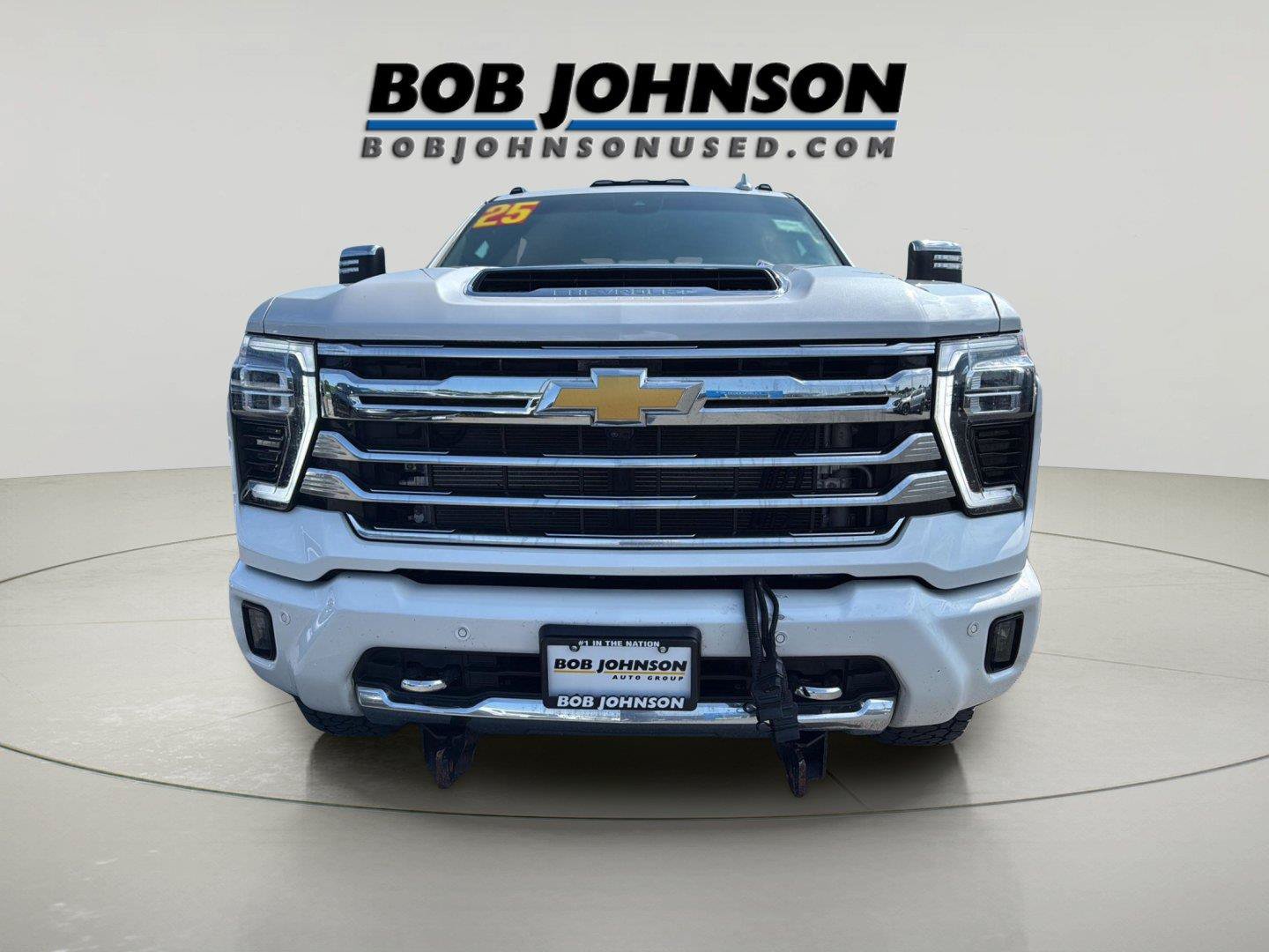 Used 2025 Chevrolet Silverado 3500 High Country w/ Technology Package AWD/4WD image 2