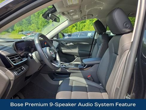Used 2025 Buick Envision Preferred AWD/4WD image 2